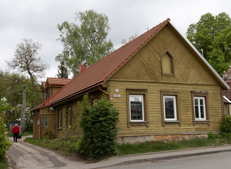 2025-jo-1868-(gross).jpg